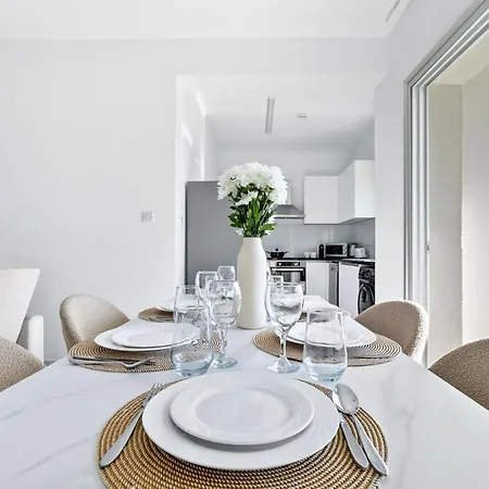 Style By Ezoria リマソール