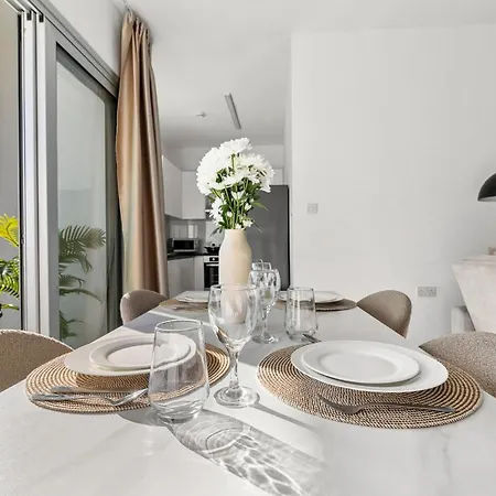 Style By Ezoria * Лимасол