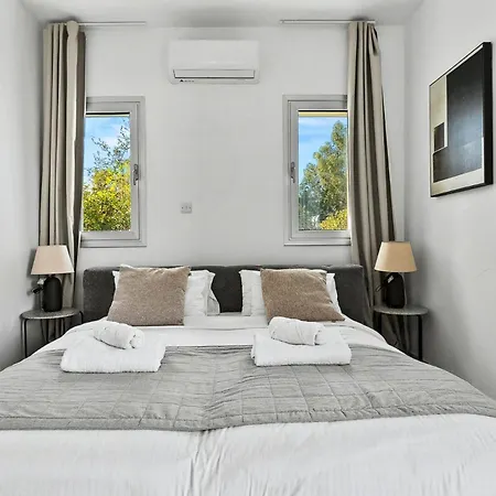 Style By Ezoria Apartment *