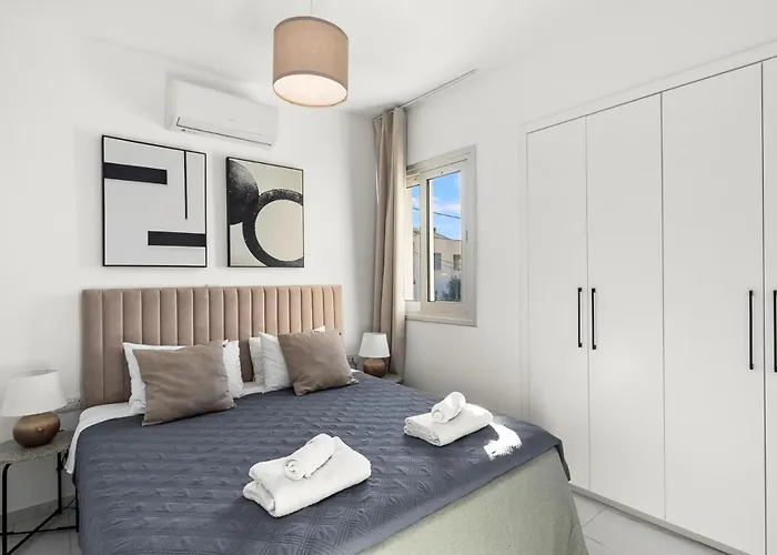 Style By Ezoria Limisso